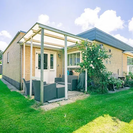 Orchismient 2 Holiday home